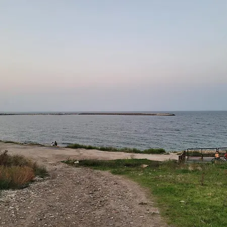 Cozy Place By The Sea Constanta